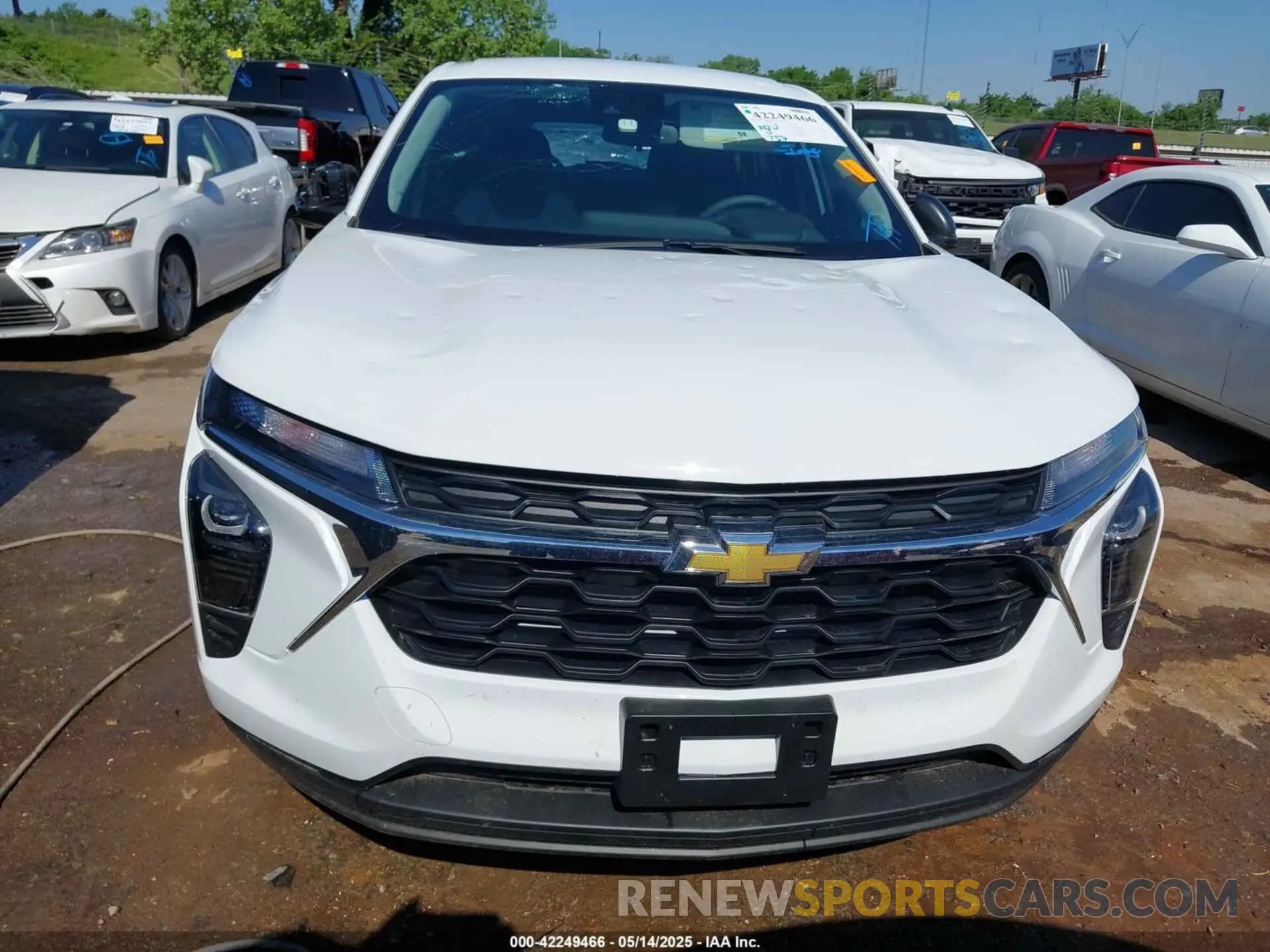 12 Photograph of a damaged car KL77LFEP5SC211272 CHEVROLET TRAX 2025