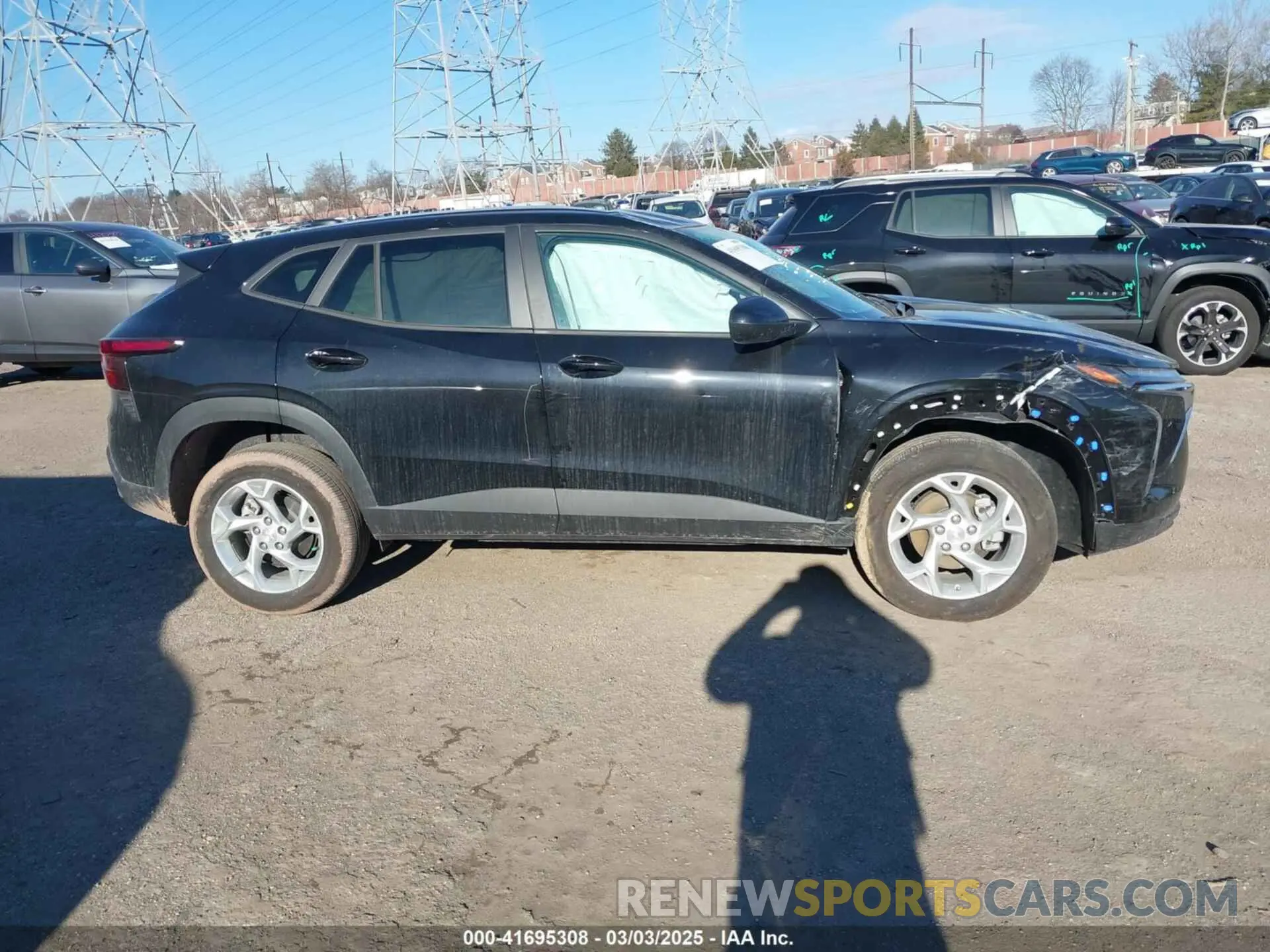 14 Photograph of a damaged car KL77LFEP6SC000310 CHEVROLET TRAX 2025