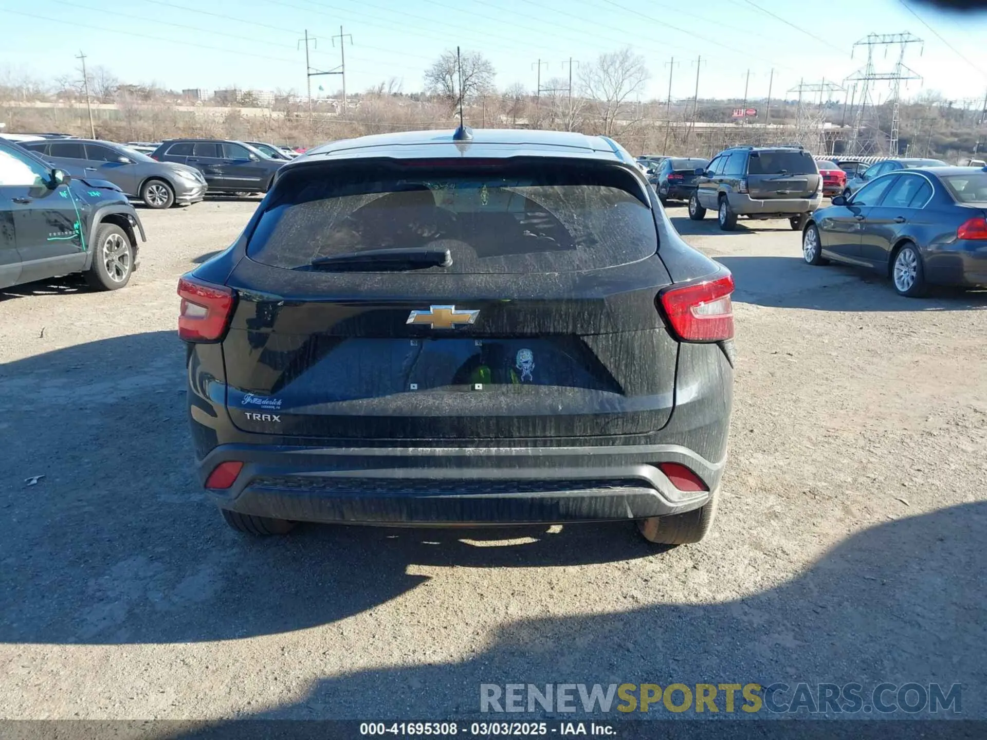 17 Photograph of a damaged car KL77LFEP6SC000310 CHEVROLET TRAX 2025