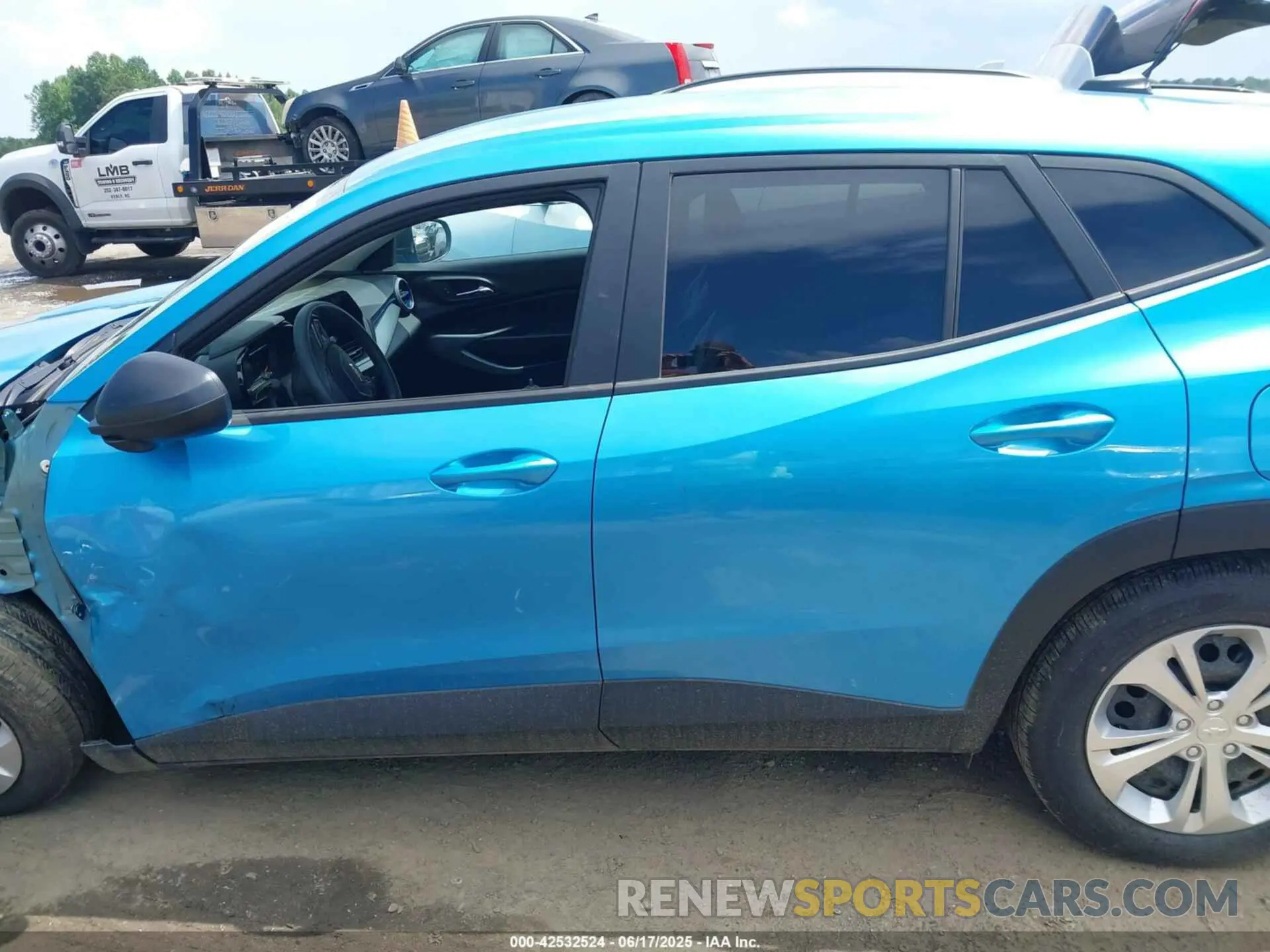 15 Photograph of a damaged car KL77LFEP7SC056806 CHEVROLET TRAX 2025