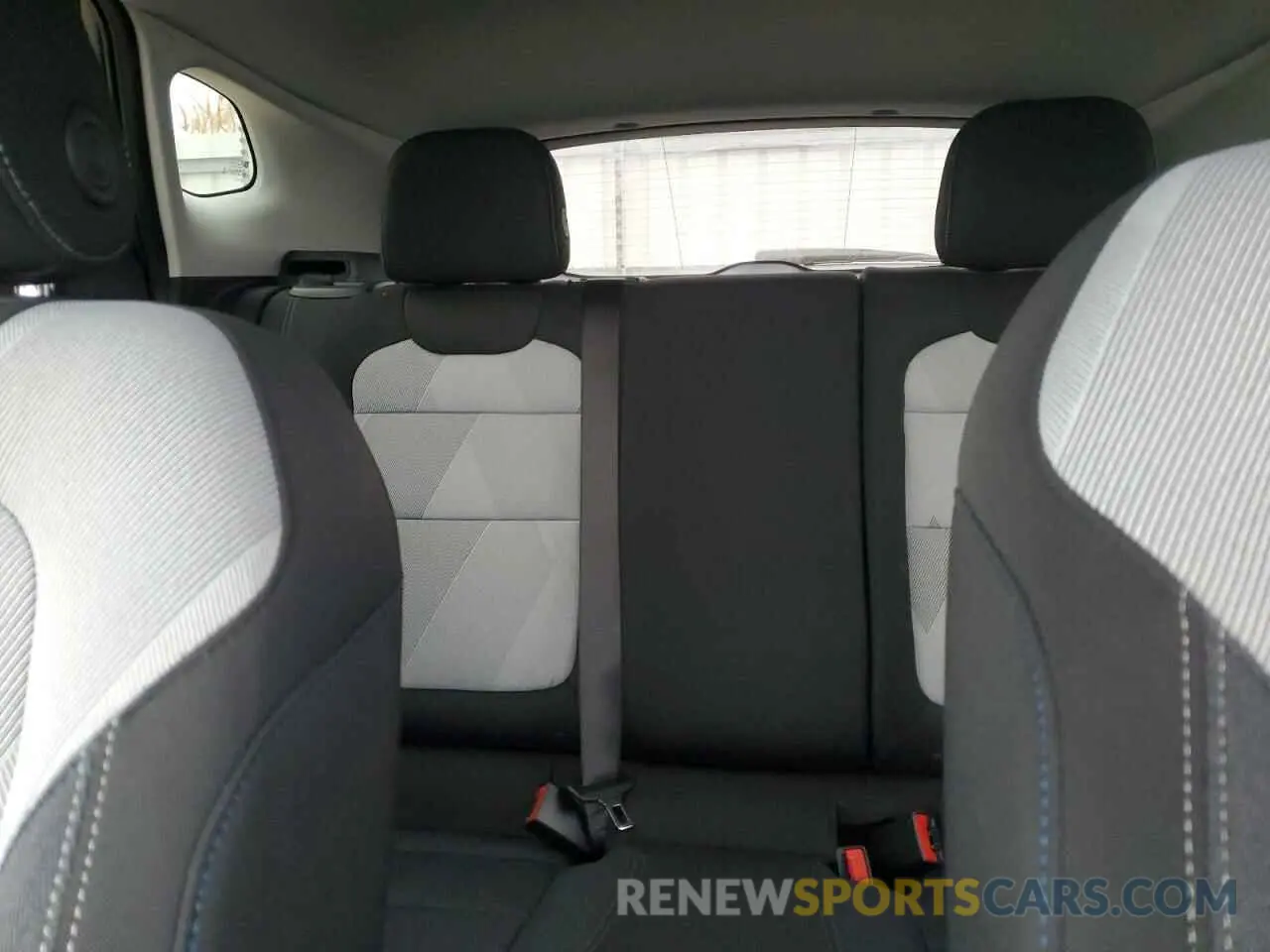 10 Photograph of a damaged car KL77LFEP8SC149835 CHEVROLET TRAX 2025