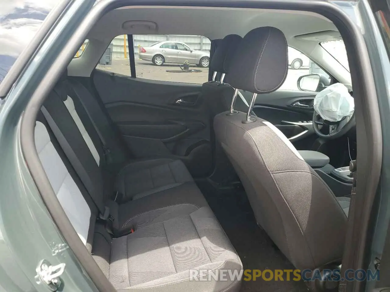 11 Photograph of a damaged car KL77LFEP8SC219799 CHEVROLET TRAX 2025