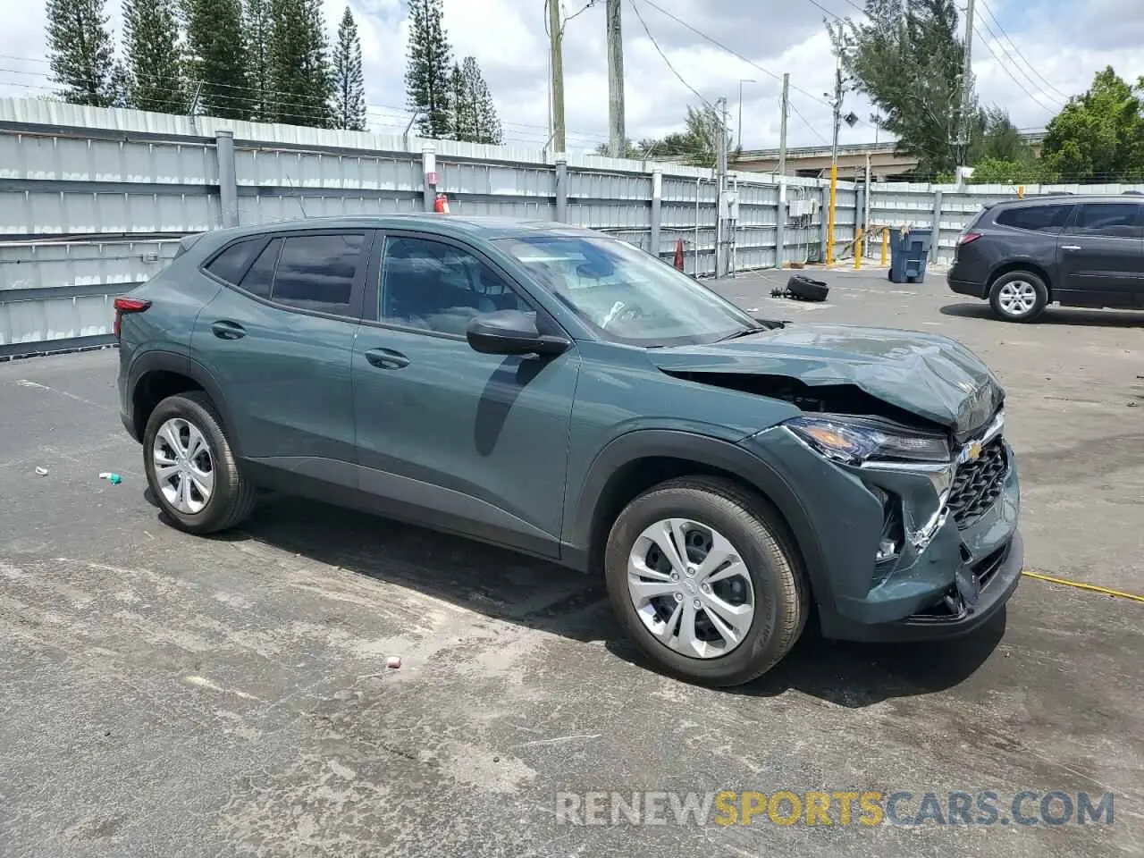 4 Photograph of a damaged car KL77LFEP8SC219799 CHEVROLET TRAX 2025