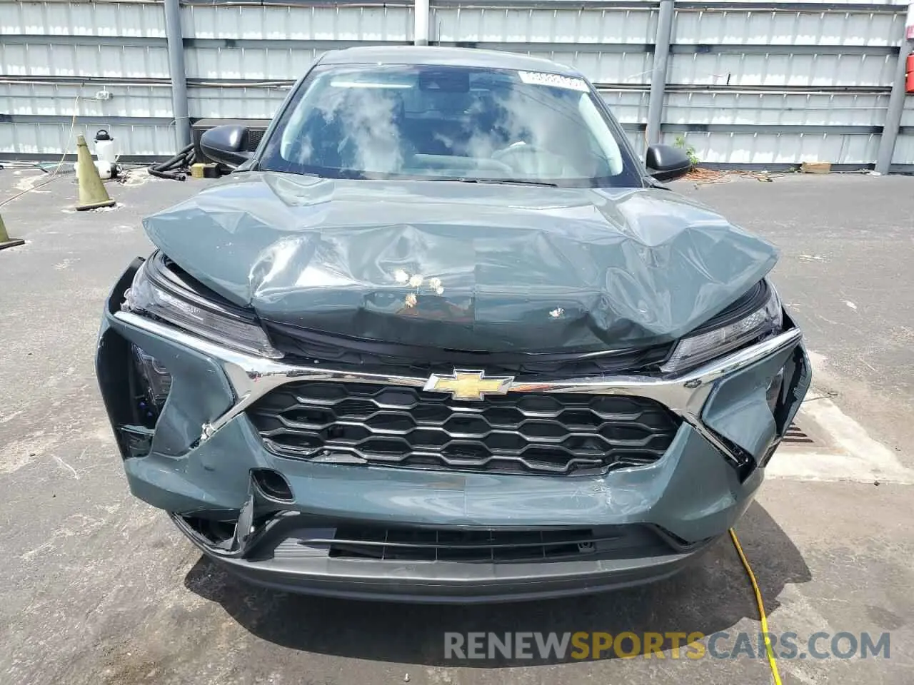 5 Photograph of a damaged car KL77LFEP8SC219799 CHEVROLET TRAX 2025