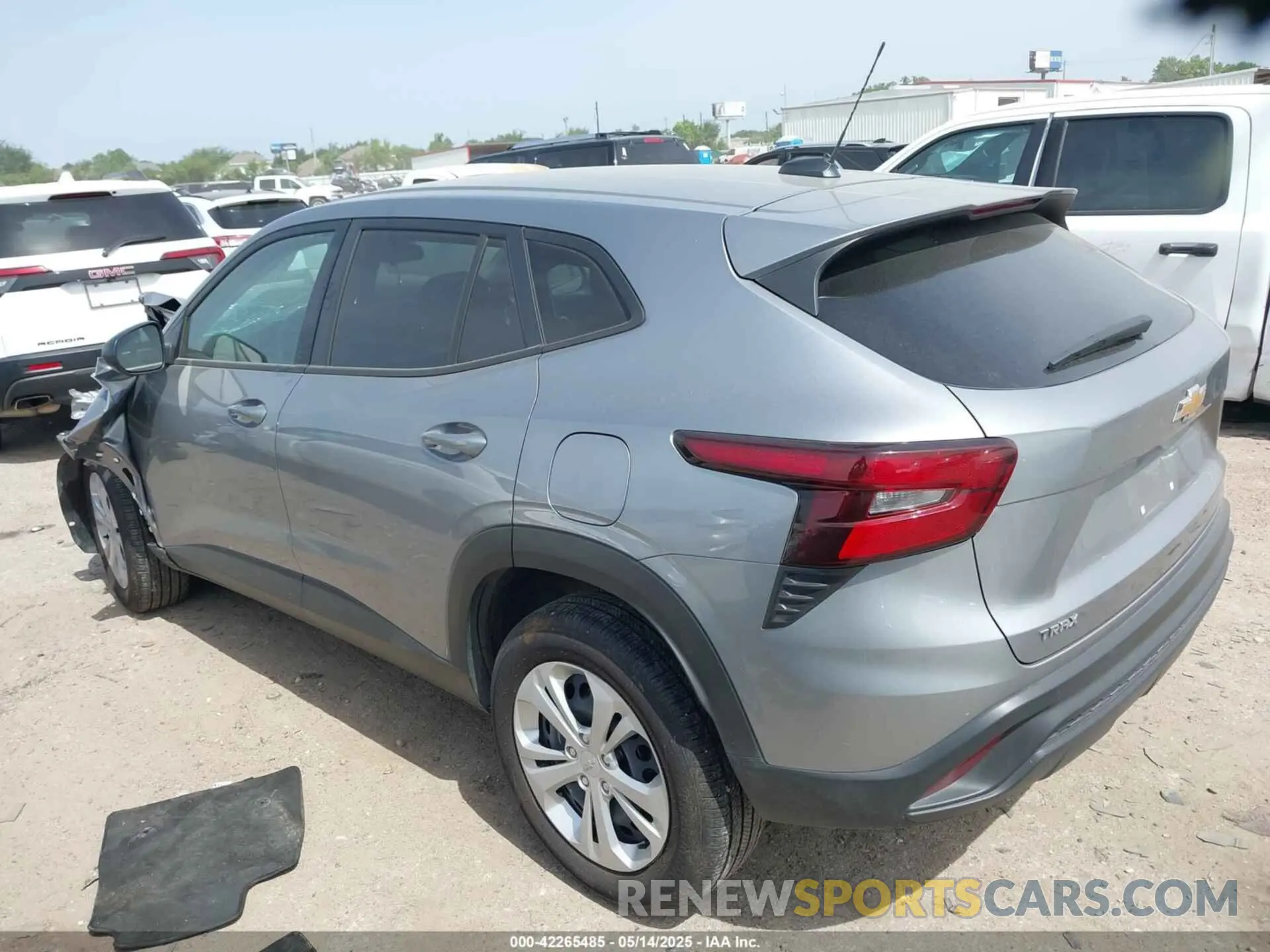 3 Photograph of a damaged car KL77LFEP9SC040459 CHEVROLET TRAX 2025