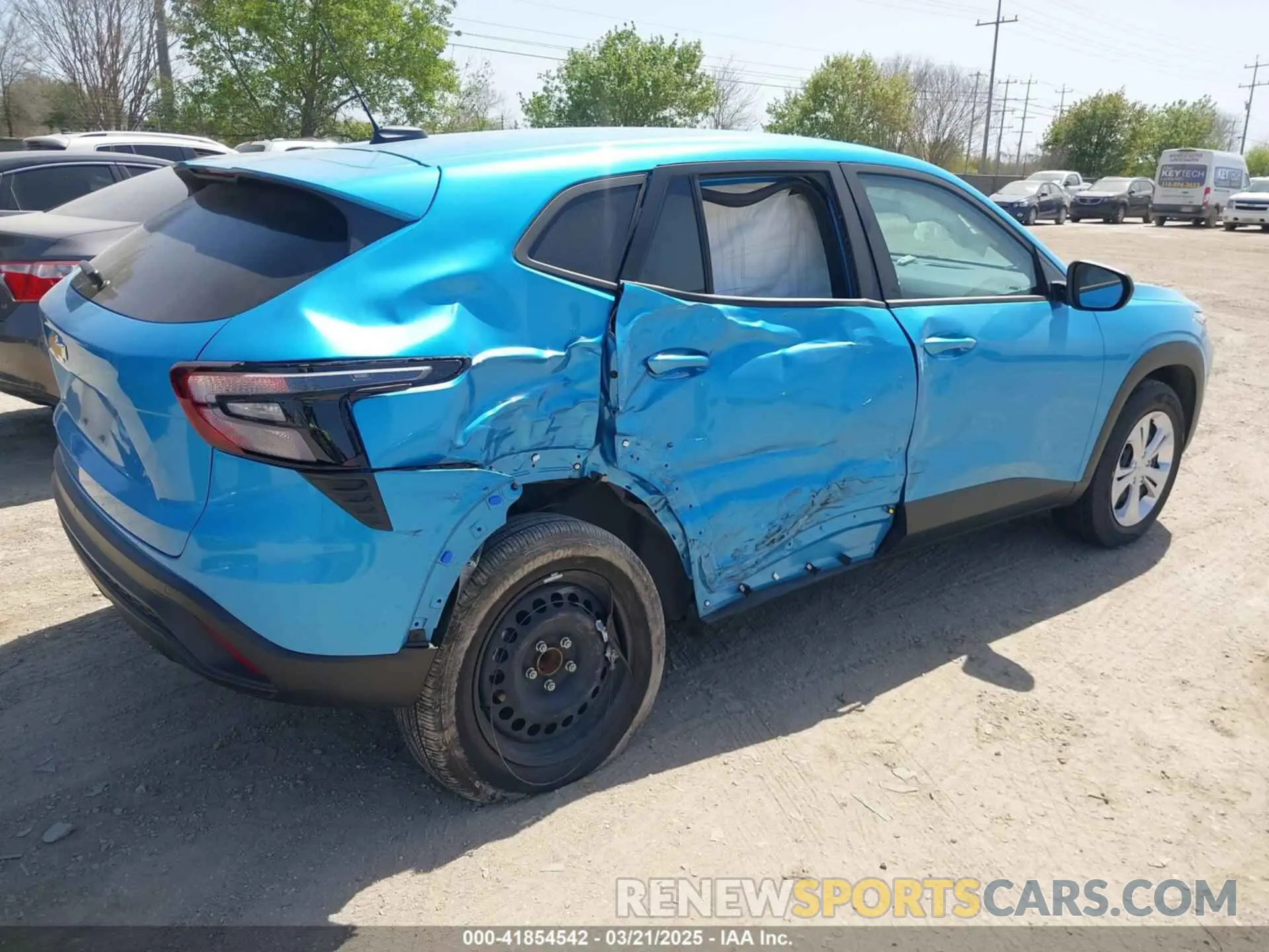 4 Photograph of a damaged car KL77LFEP9SC079181 CHEVROLET TRAX 2025