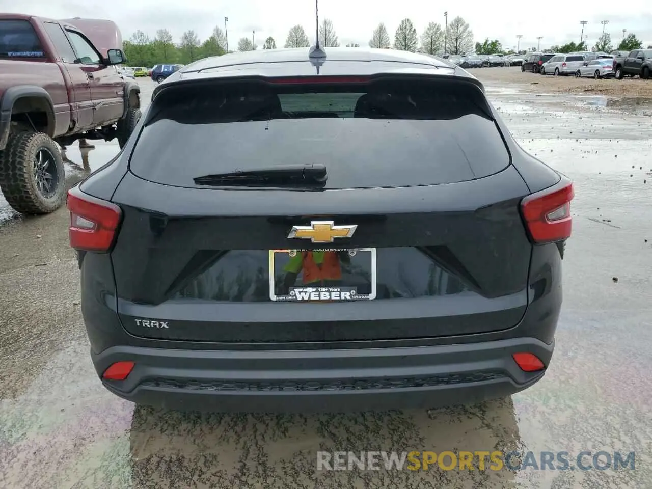 6 Photograph of a damaged car KL77LFEPXSC057528 CHEVROLET TRAX 2025