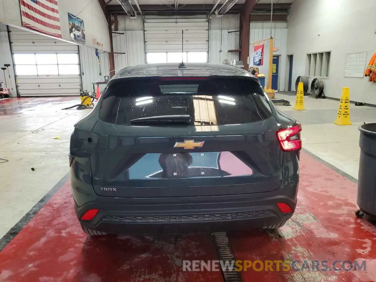 6 Photograph of a damaged car KL77LFEPXSC088326 CHEVROLET TRAX 2025