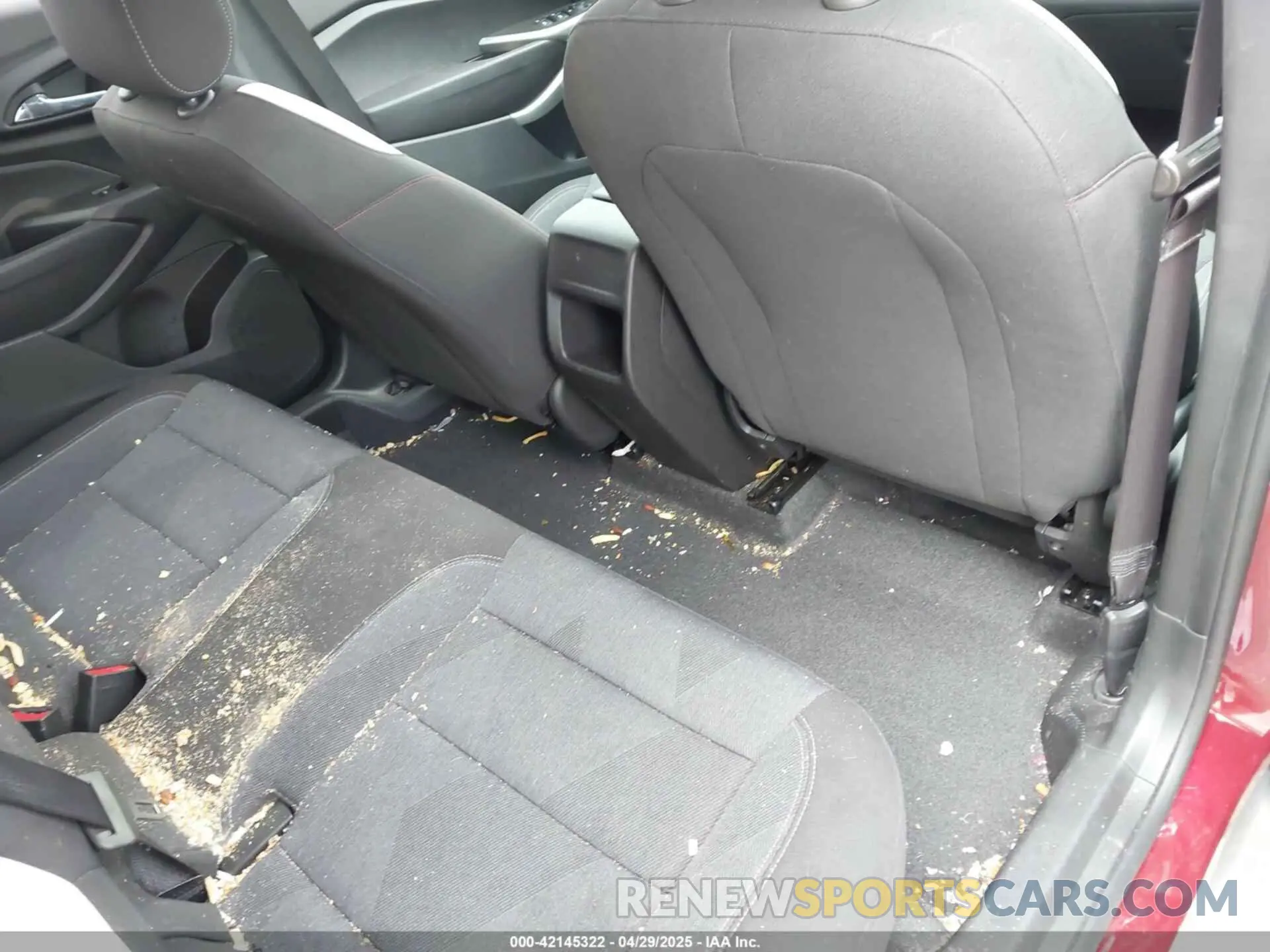 8 Photograph of a damaged car KL77LGEP0SC027993 CHEVROLET TRAX 2025