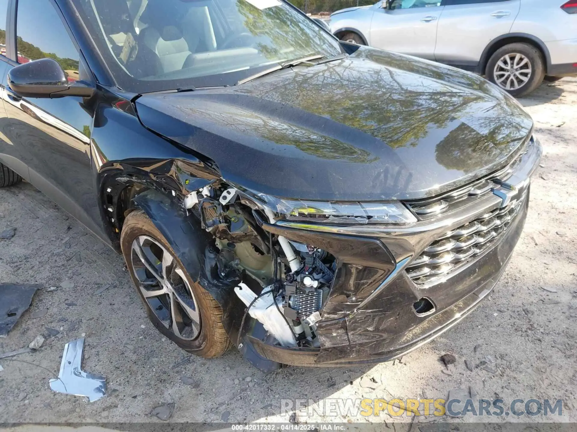 6 Photograph of a damaged car KL77LGEP0SC099616 CHEVROLET TRAX 2025