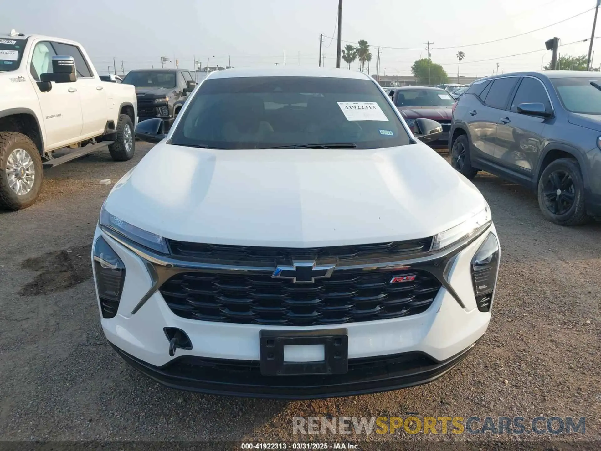 12 Photograph of a damaged car KL77LGEP1SC005792 CHEVROLET TRAX 2025