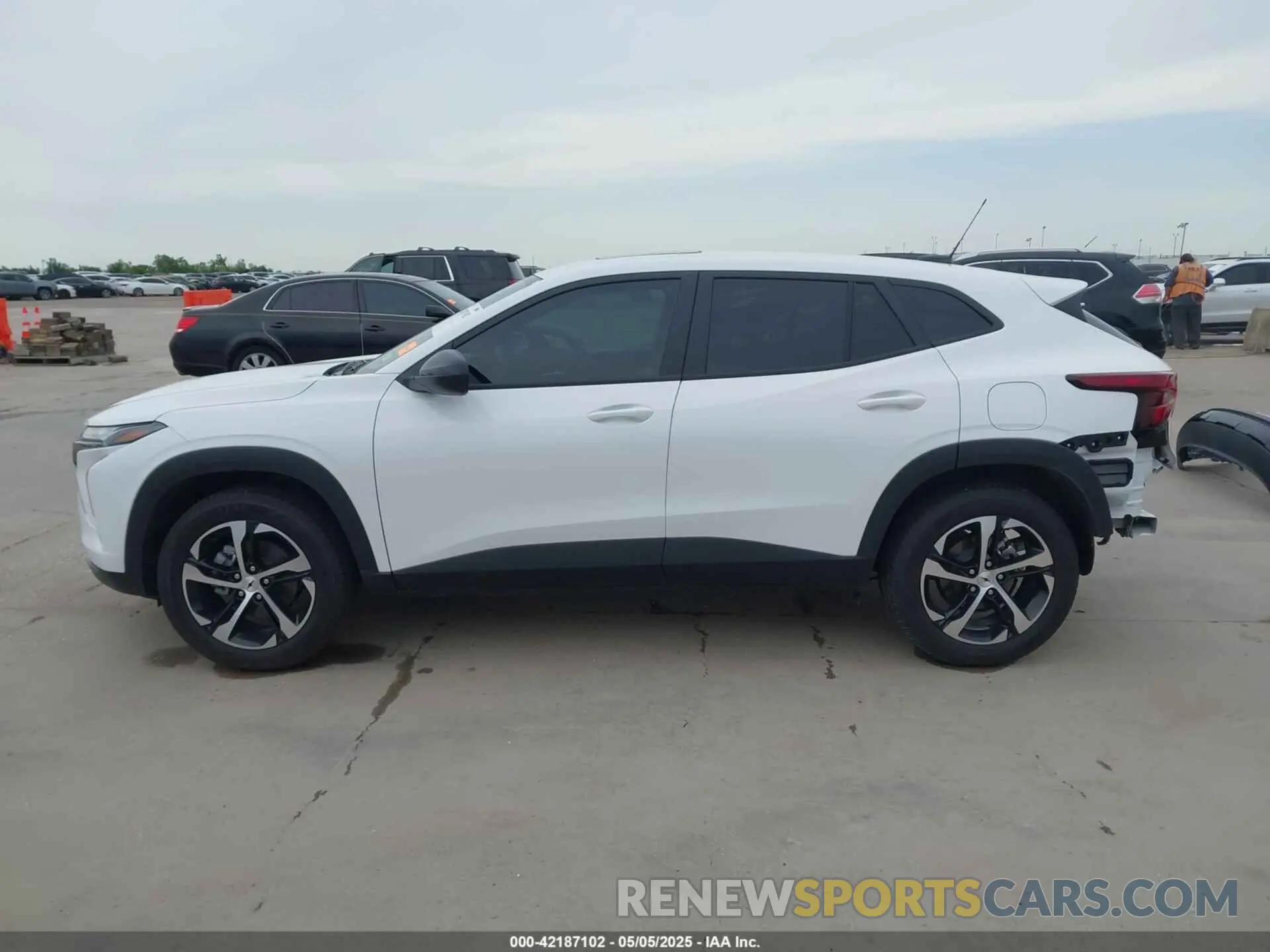 15 Photograph of a damaged car KL77LGEP2SC166457 CHEVROLET TRAX 2025