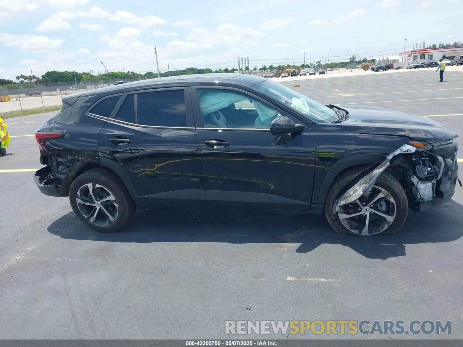 13 Photograph of a damaged car KL77LGEP3SC217058 CHEVROLET TRAX 2025