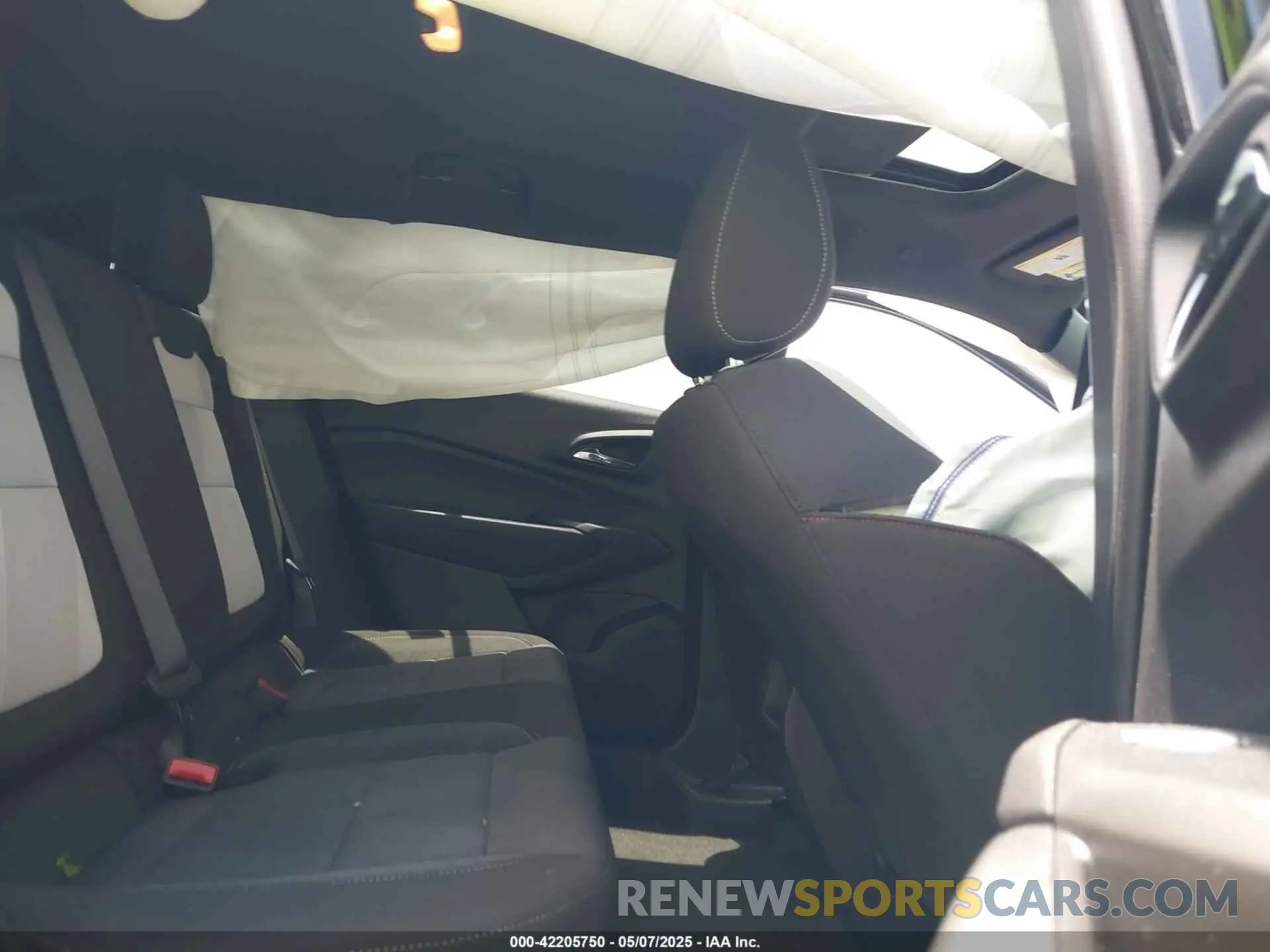 8 Photograph of a damaged car KL77LGEP3SC217058 CHEVROLET TRAX 2025