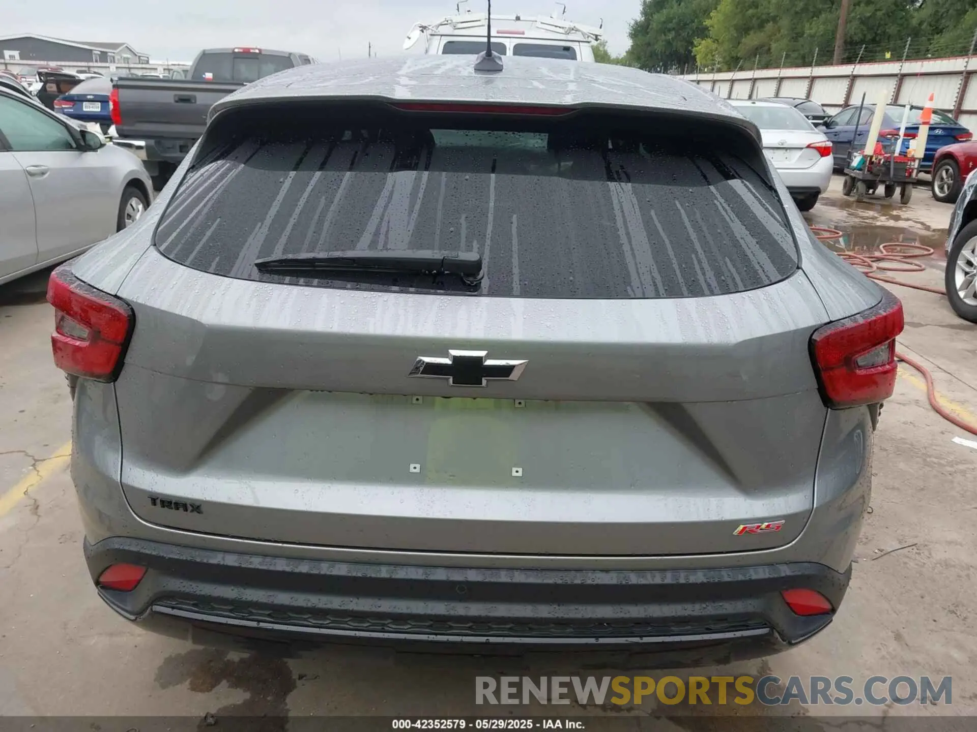 17 Photograph of a damaged car KL77LGEP4SC133377 CHEVROLET TRAX 2025