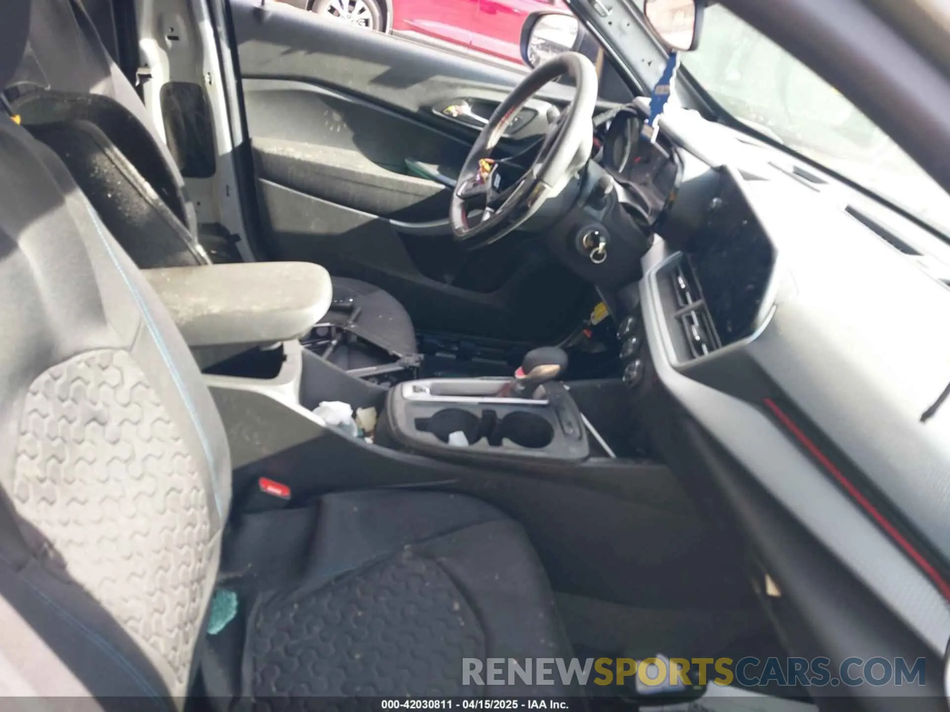 5 Photograph of a damaged car KL77LGEP5SC085680 CHEVROLET TRAX 2025