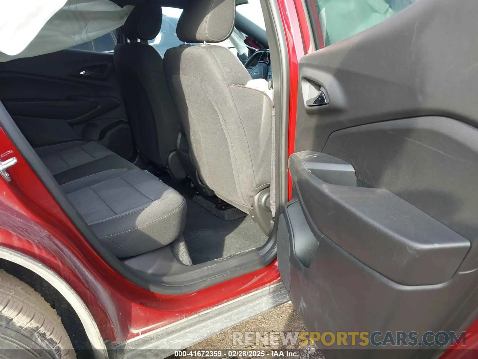 8 Photograph of a damaged car KL77LGEP5SC121741 CHEVROLET TRAX 2025