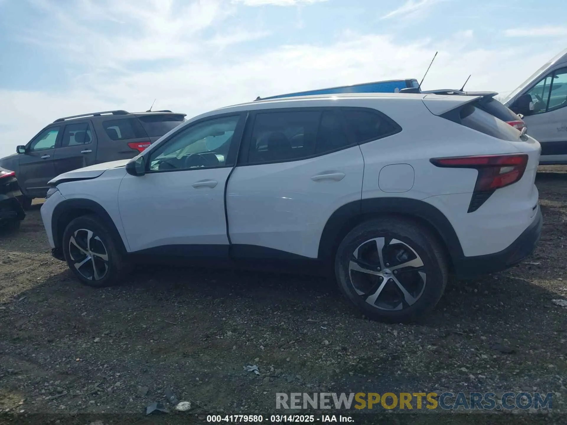 14 Photograph of a damaged car KL77LGEP8SC043648 CHEVROLET TRAX 2025