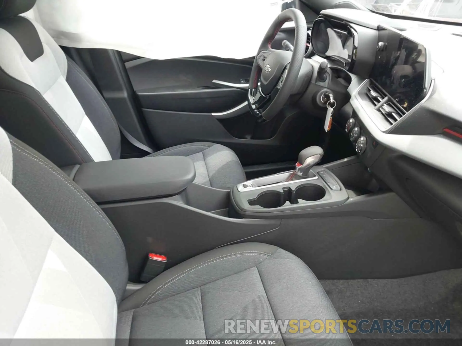 5 Photograph of a damaged car KL77LGEP8SC121717 CHEVROLET TRAX 2025