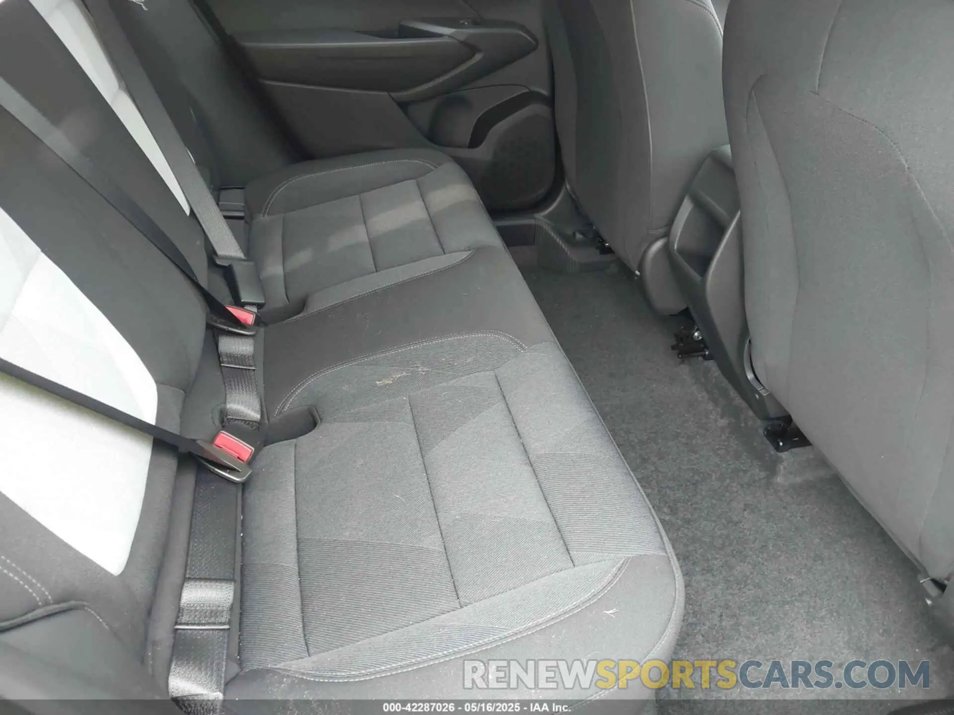 8 Photograph of a damaged car KL77LGEP8SC121717 CHEVROLET TRAX 2025