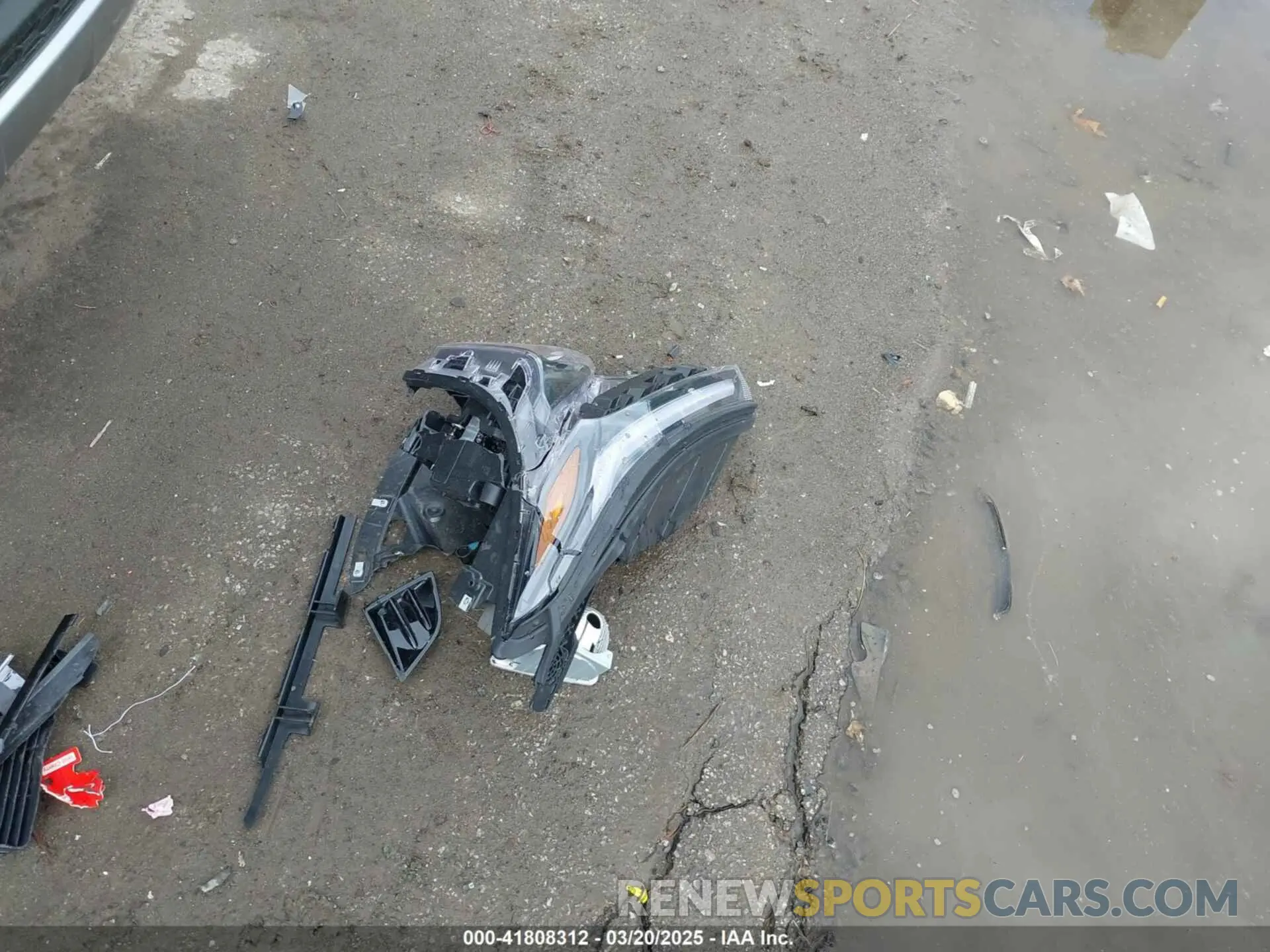 18 Photograph of a damaged car KL77LHEP0SC023707 CHEVROLET TRAX 2025