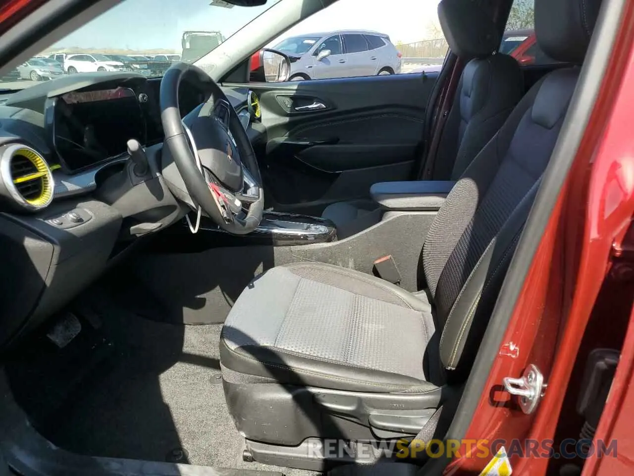 7 Photograph of a damaged car KL77LHEP0SC065004 CHEVROLET TRAX 2025