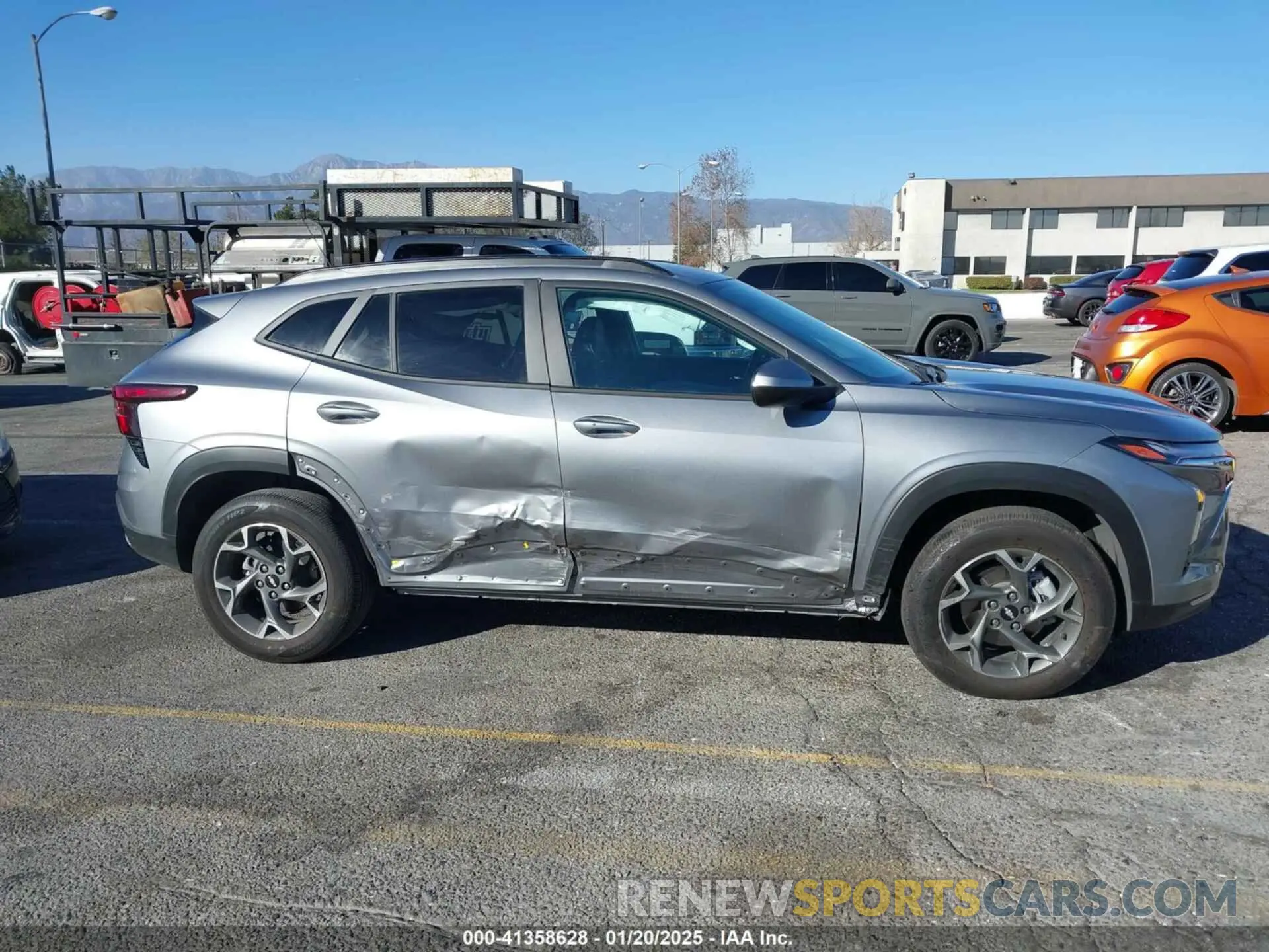 13 Photograph of a damaged car KL77LHEP0SC085401 CHEVROLET TRAX 2025