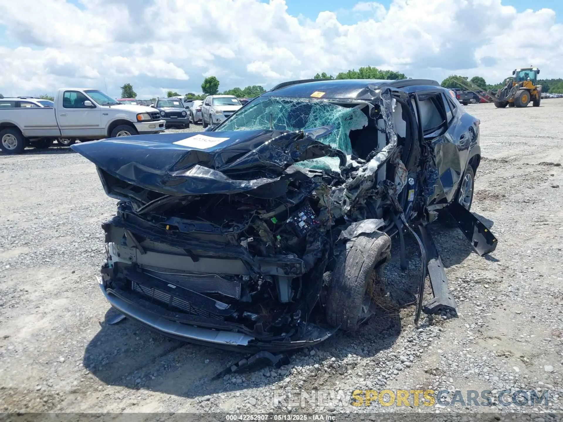 6 Photograph of a damaged car KL77LHEP0SC098598 CHEVROLET TRAX 2025