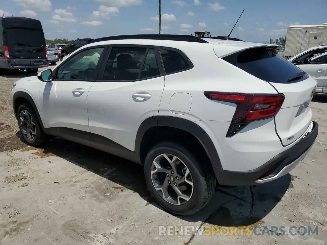 2 Photograph of a damaged car KL77LHEP0SC190939 CHEVROLET TRAX 2025
