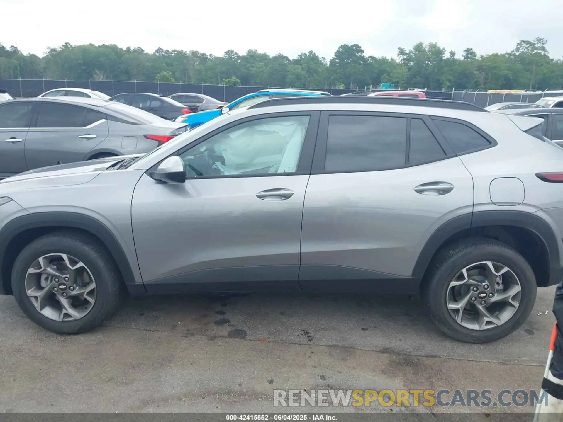 14 Photograph of a damaged car KL77LHEP0SC250668 CHEVROLET TRAX 2025