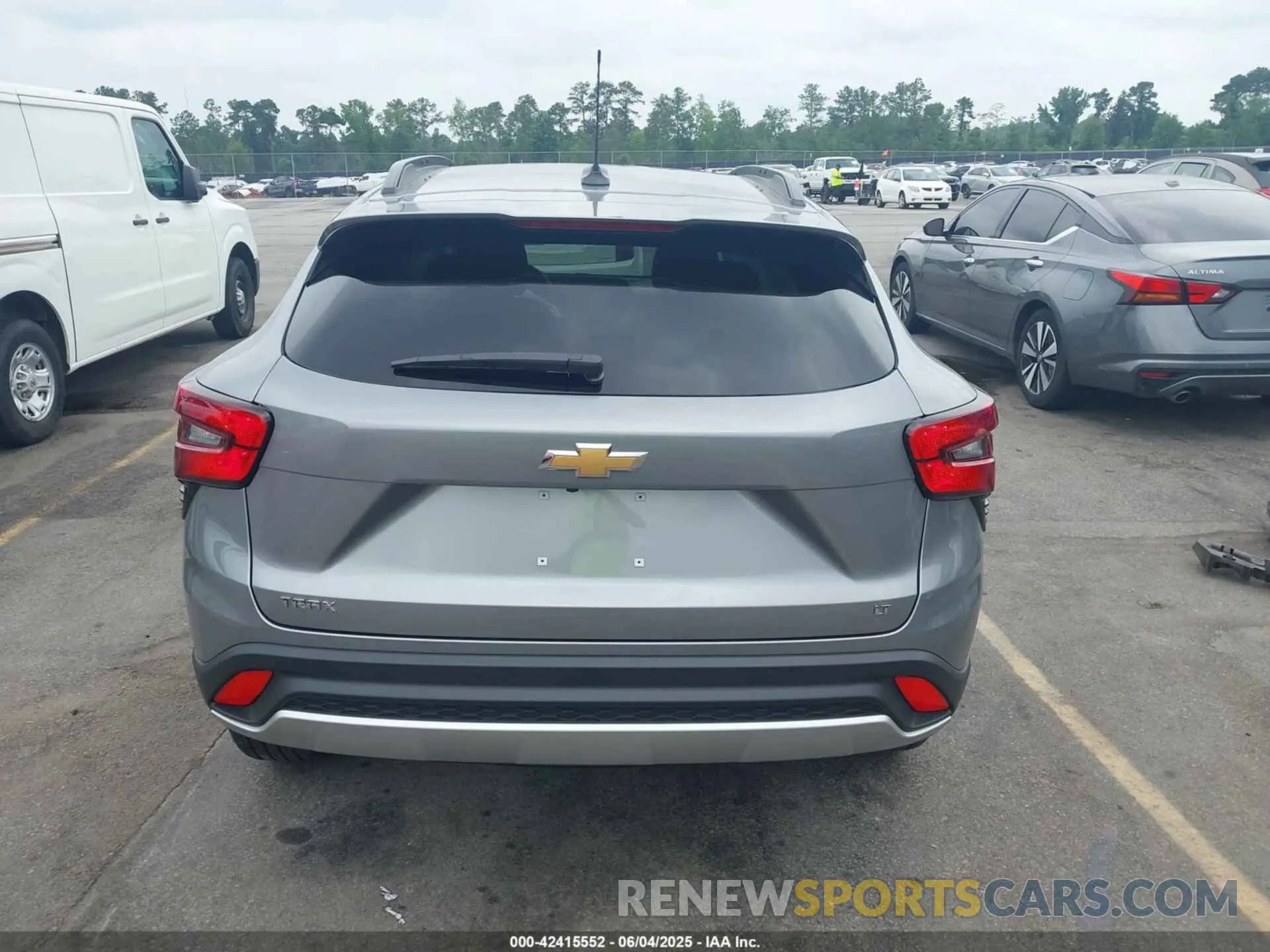 16 Photograph of a damaged car KL77LHEP0SC250668 CHEVROLET TRAX 2025