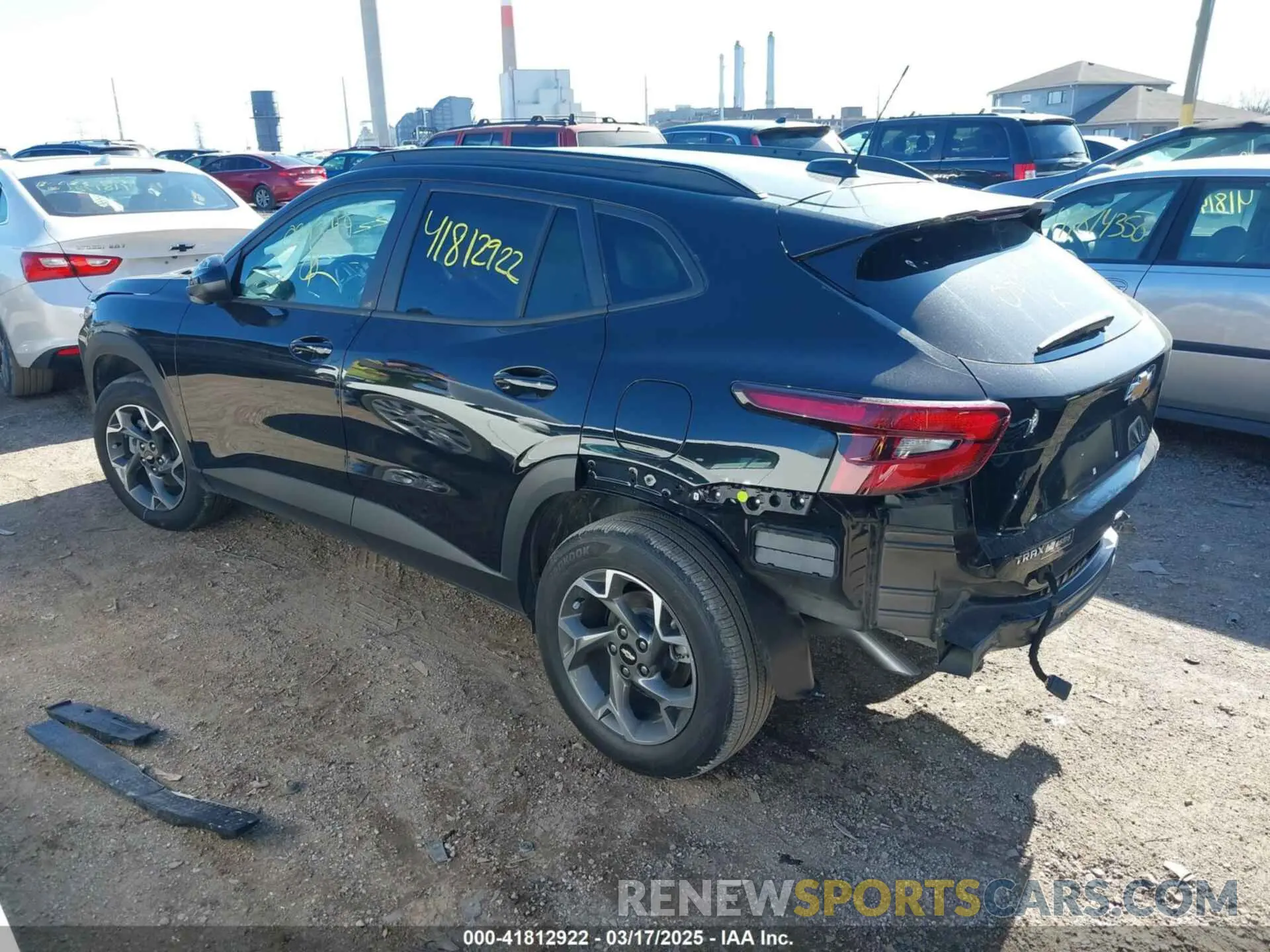 3 Photograph of a damaged car KL77LHEP1SC084399 CHEVROLET TRAX 2025