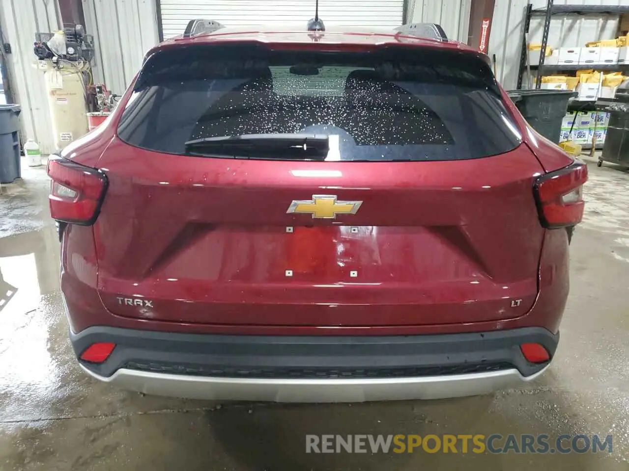 6 Photograph of a damaged car KL77LHEP1SC115361 CHEVROLET TRAX 2025