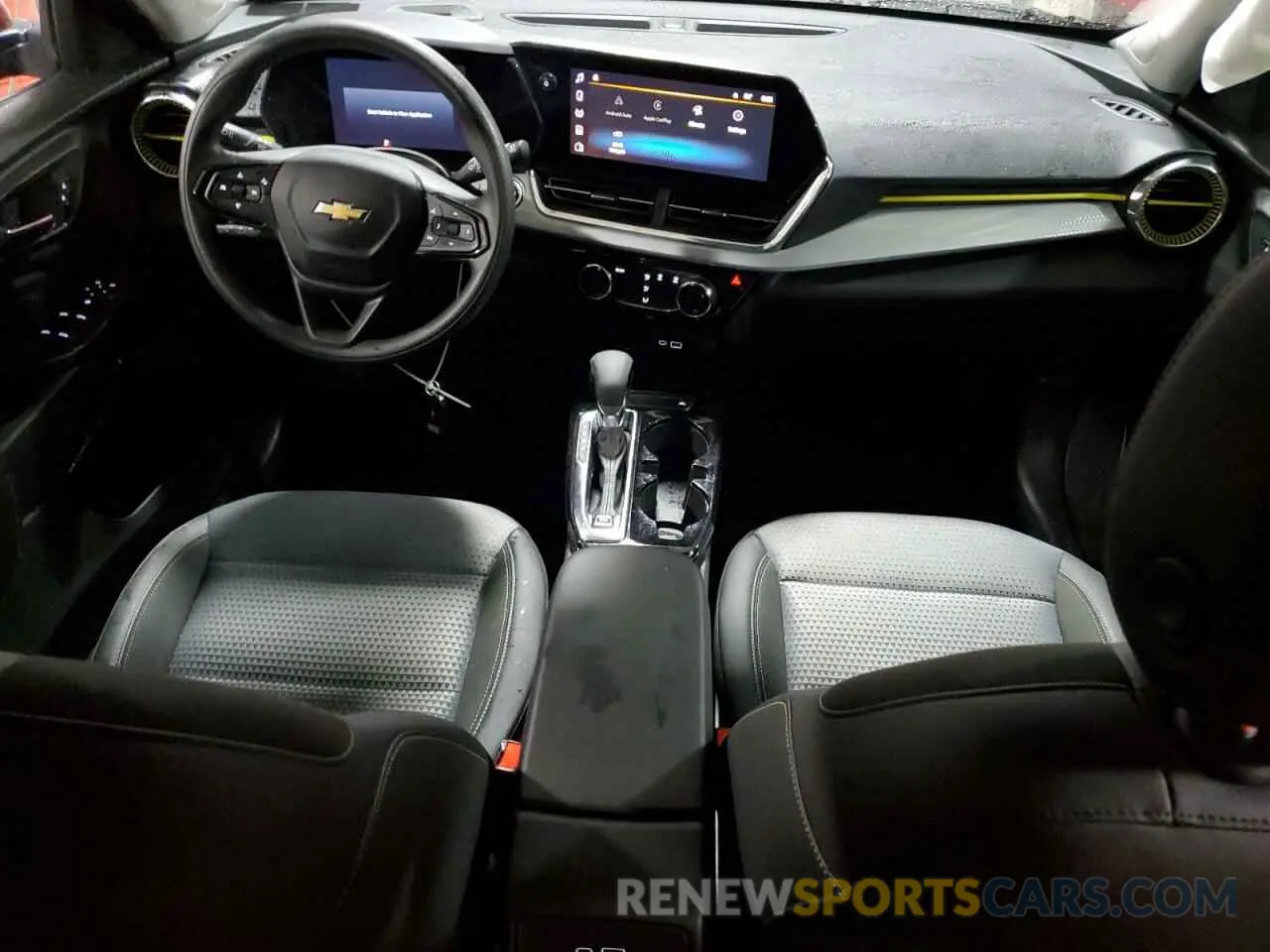 8 Photograph of a damaged car KL77LHEP1SC115361 CHEVROLET TRAX 2025