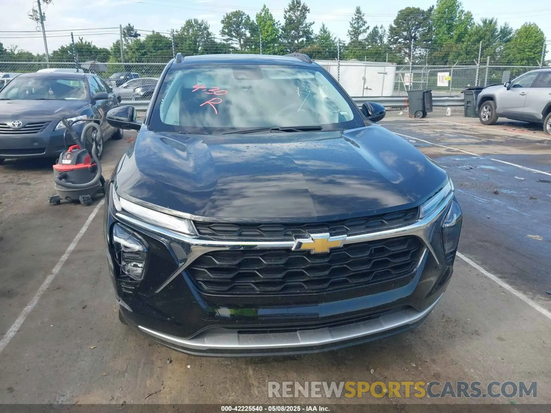 12 Photograph of a damaged car KL77LHEP1SC142916 CHEVROLET TRAX 2025