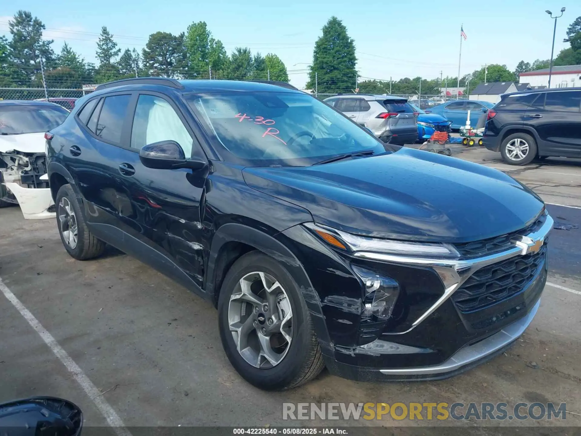 13 Photograph of a damaged car KL77LHEP1SC142916 CHEVROLET TRAX 2025