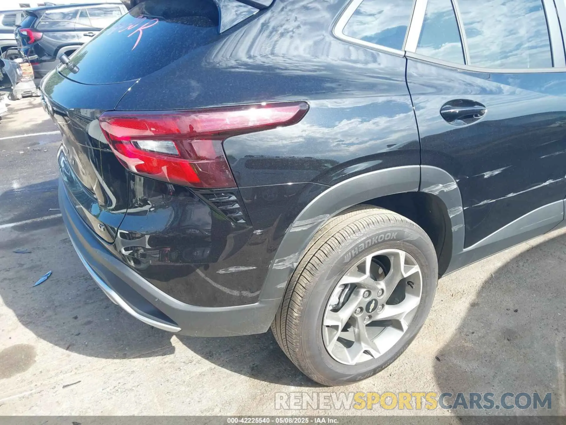 19 Photograph of a damaged car KL77LHEP1SC142916 CHEVROLET TRAX 2025