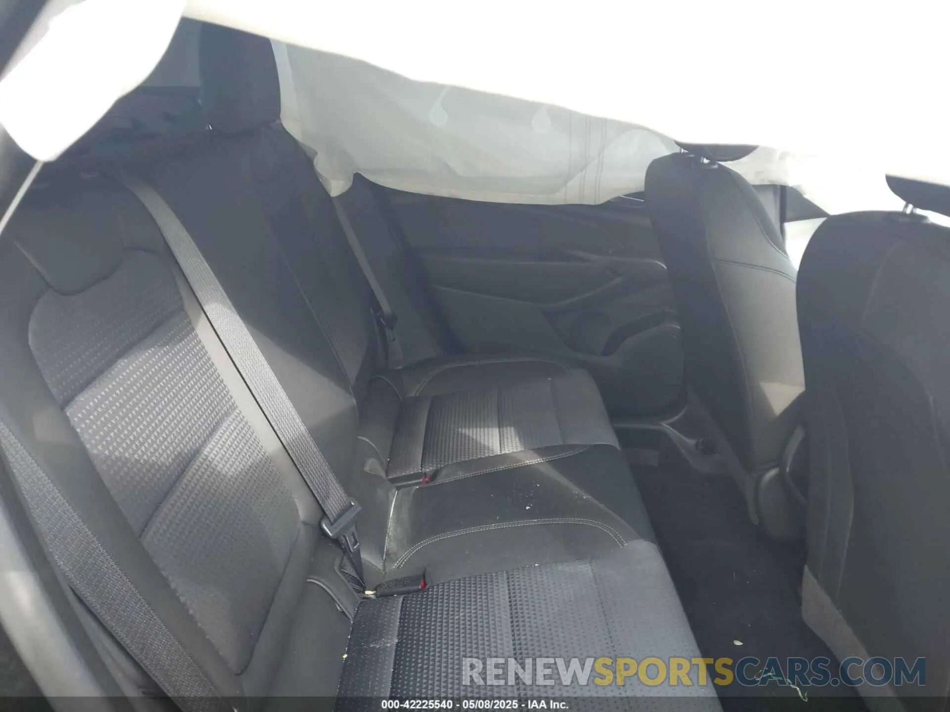 8 Photograph of a damaged car KL77LHEP1SC142916 CHEVROLET TRAX 2025