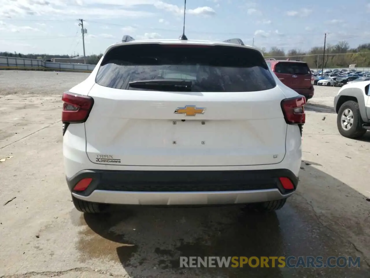 6 Photograph of a damaged car KL77LHEP1SC153947 CHEVROLET TRAX 2025