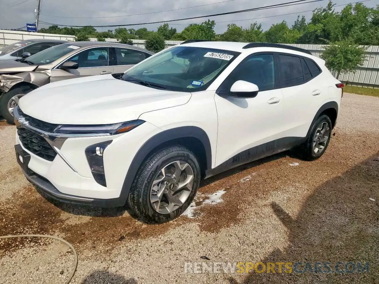 1 Photograph of a damaged car KL77LHEP1SC229604 CHEVROLET TRAX 2025