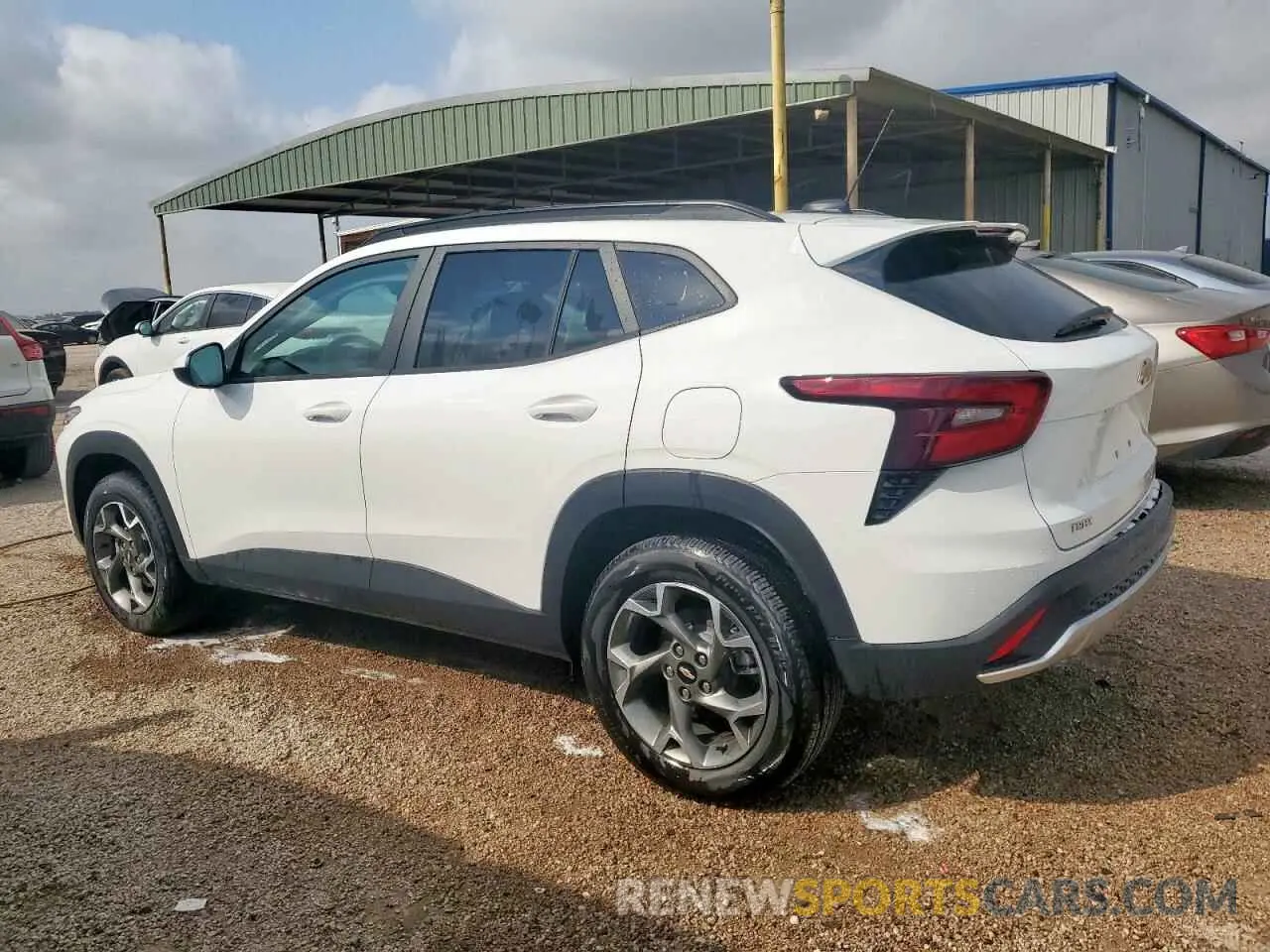 2 Photograph of a damaged car KL77LHEP1SC229604 CHEVROLET TRAX 2025