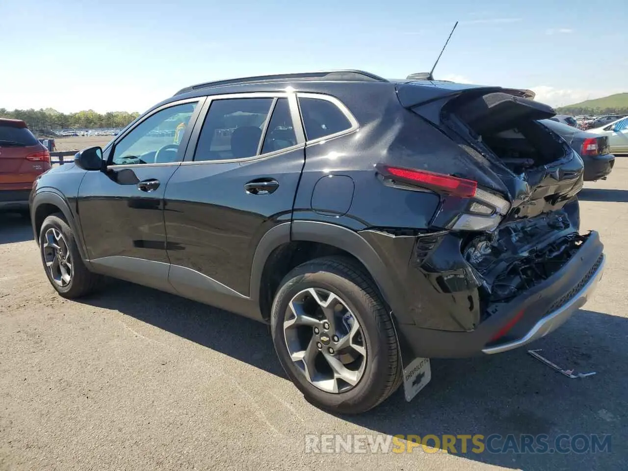 2 Photograph of a damaged car KL77LHEP2SC122514 CHEVROLET TRAX 2025