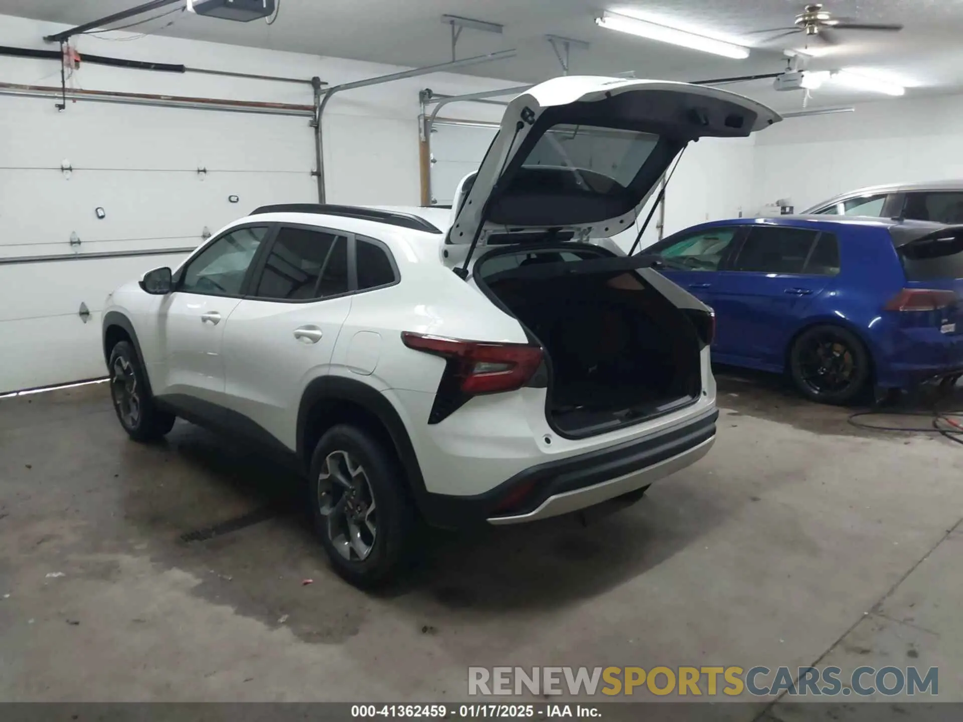 3 Photograph of a damaged car KL77LHEP2SC134923 CHEVROLET TRAX 2025