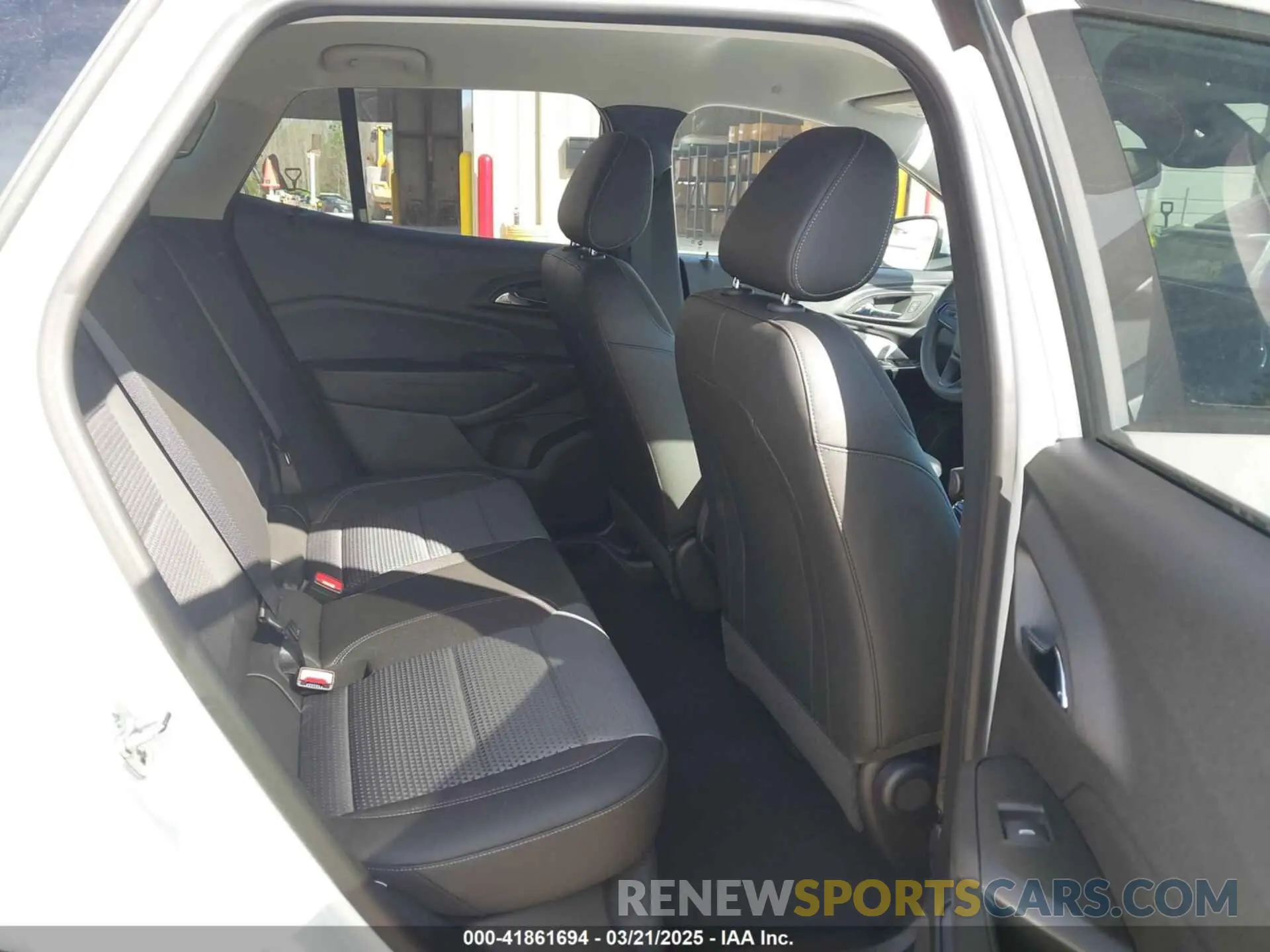 8 Photograph of a damaged car KL77LHEP2SC142830 CHEVROLET TRAX 2025
