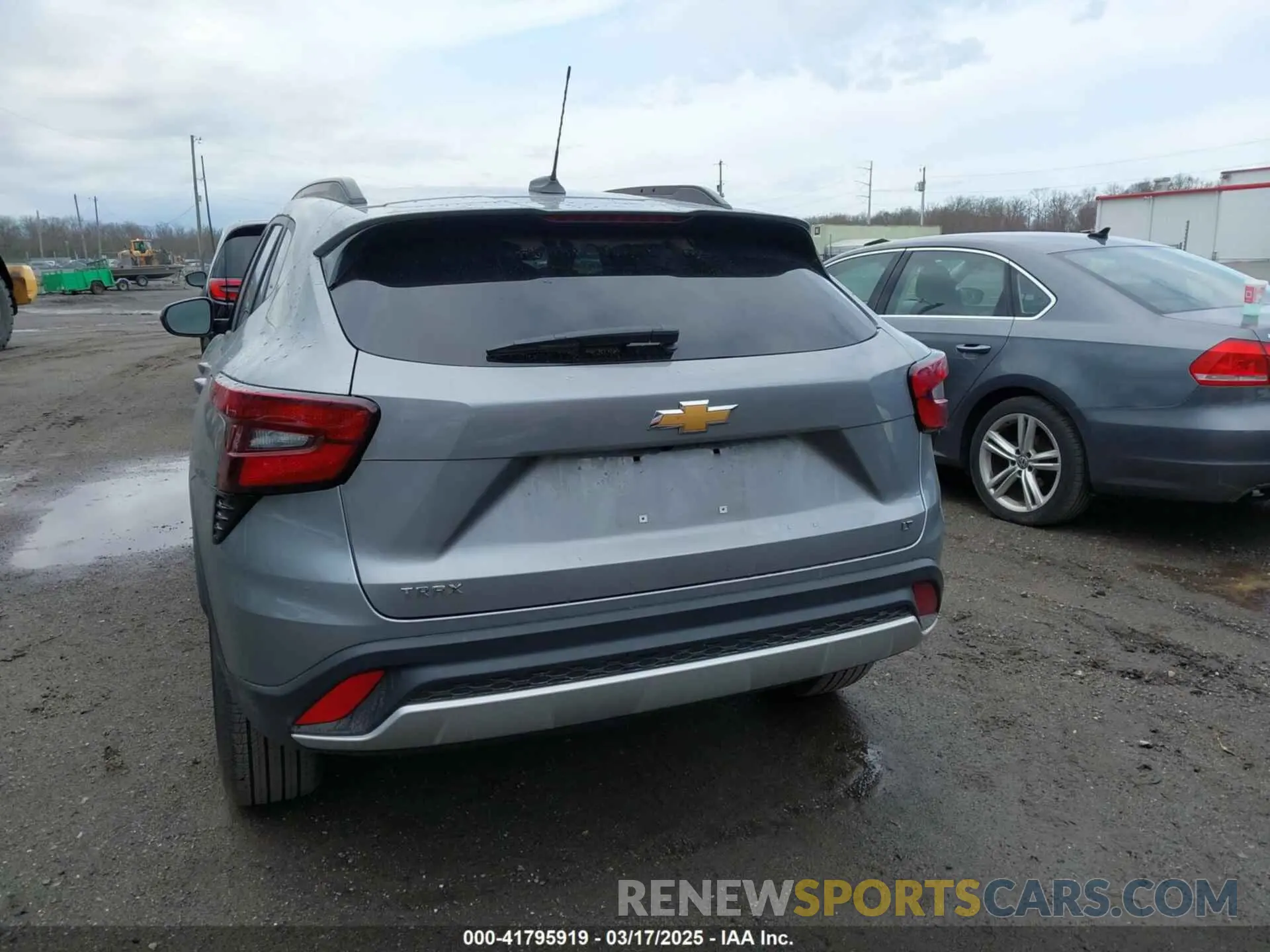 16 Photograph of a damaged car KL77LHEP2SC145792 CHEVROLET TRAX 2025