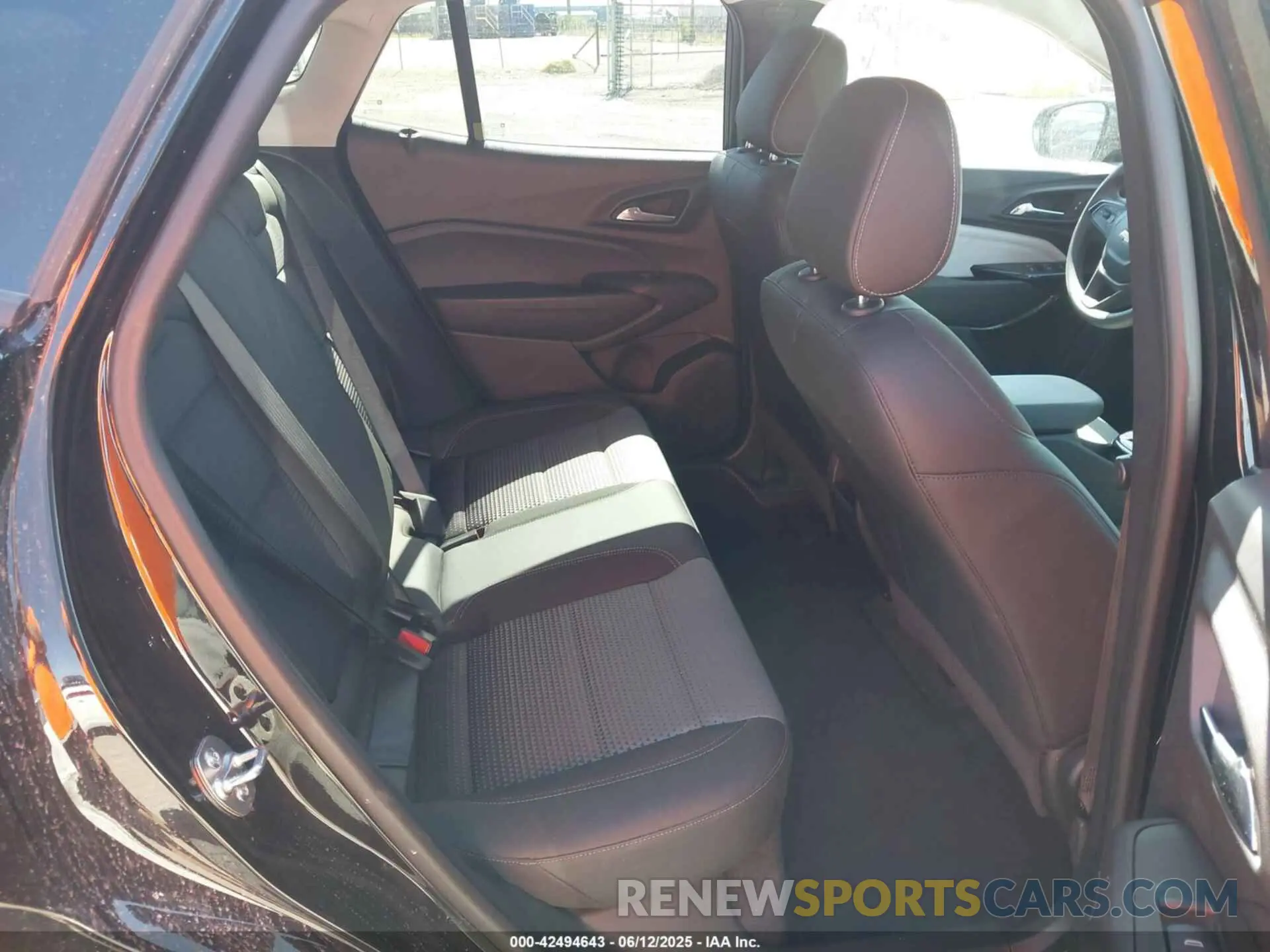 8 Photograph of a damaged car KL77LHEP2SC213704 CHEVROLET TRAX 2025