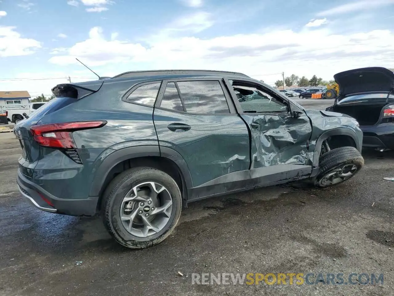 3 Photograph of a damaged car KL77LHEP2SC226968 CHEVROLET TRAX 2025
