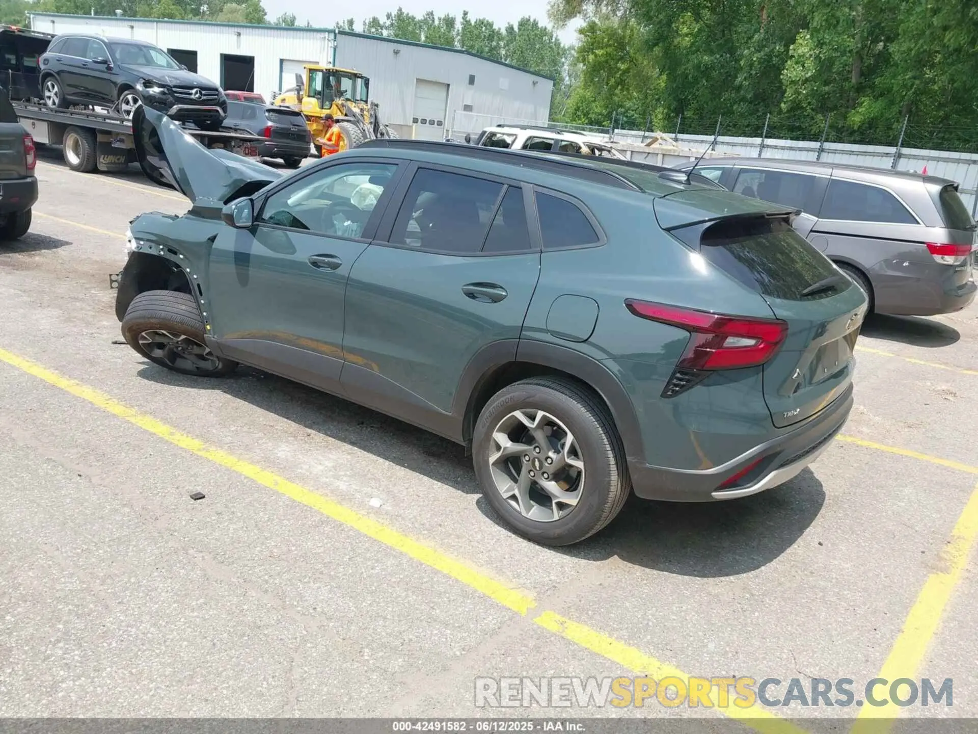3 Photograph of a damaged car KL77LHEP3SC056815 CHEVROLET TRAX 2025