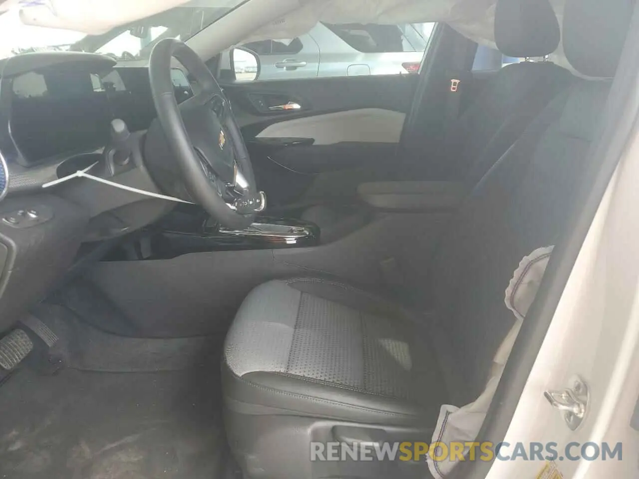 7 Photograph of a damaged car KL77LHEP3SC058743 CHEVROLET TRAX 2025