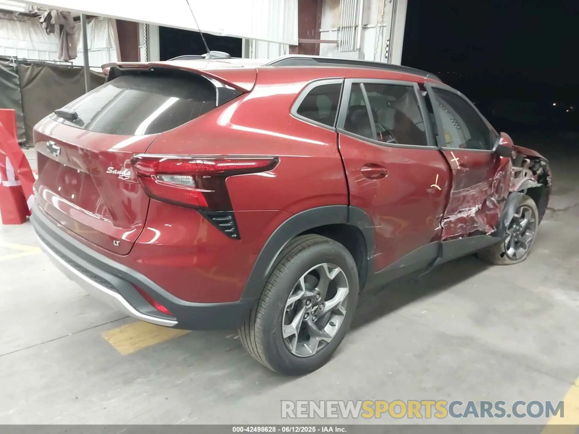 4 Photograph of a damaged car KL77LHEP3SC074683 CHEVROLET TRAX 2025